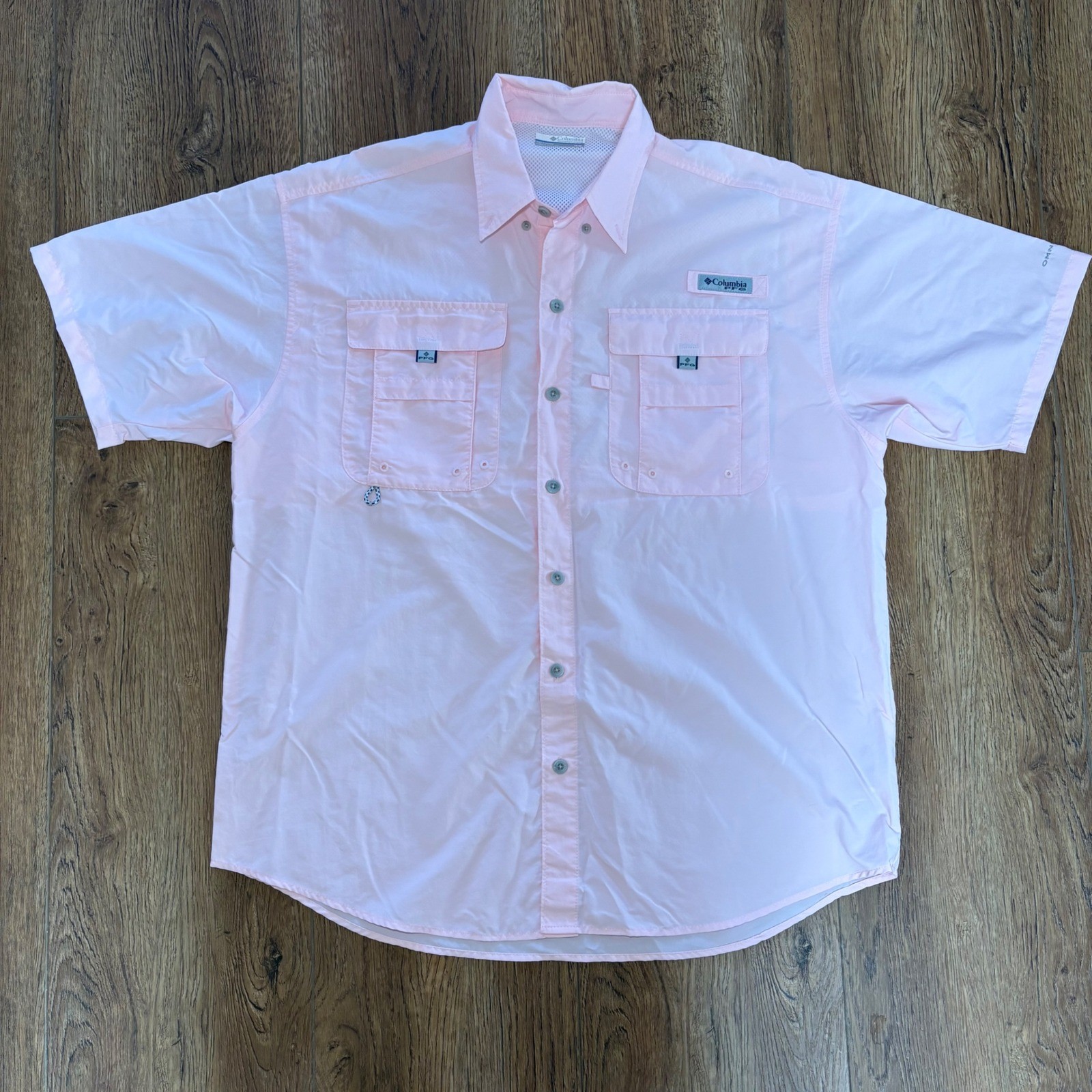 Columbia PFG pink Omni-Shade Short Sleeve Fishing Shirt Mens M Utility Buttons
