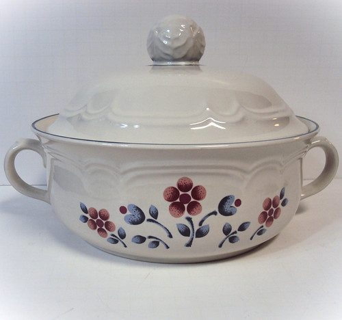 Vintage Hearthside Cumberland Ceramic Tureen with Lid & Handles  1970 Japan VGC
