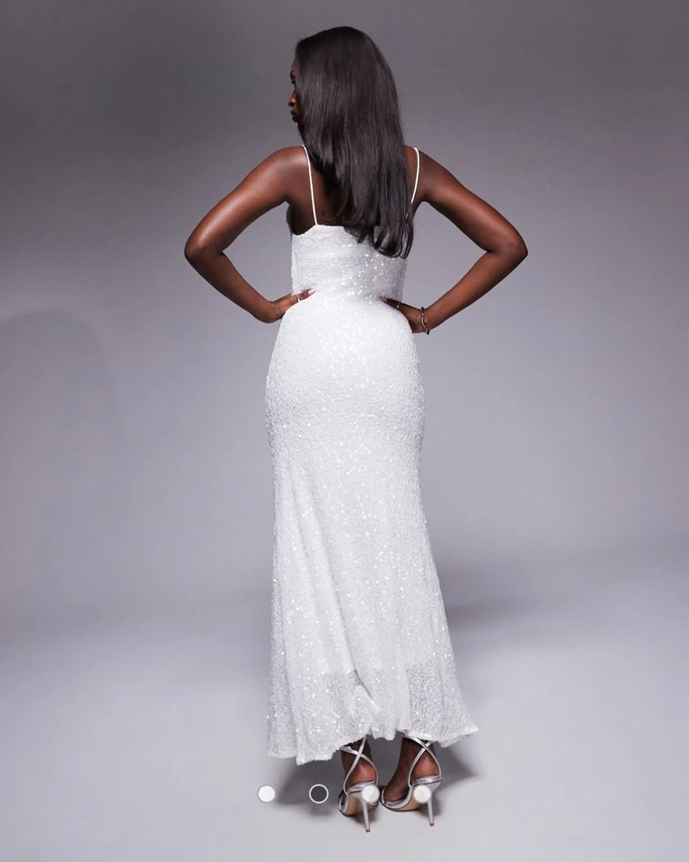 Vestido largo blanco con escote capucha y tirantes de espagueti #glamour de ASOS Foto 2 de 4