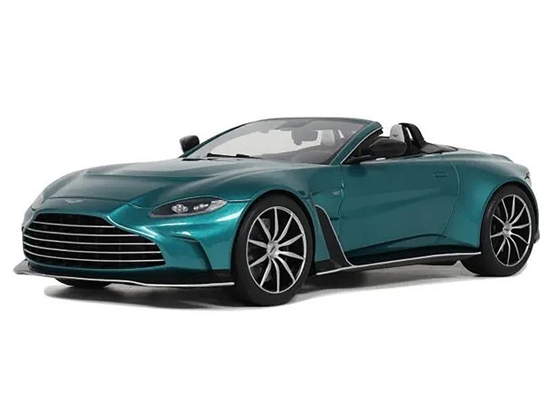 Aston Martin V12 Vantage Roadster Racing Green 1:18 Model Car by GT Spirt GT445