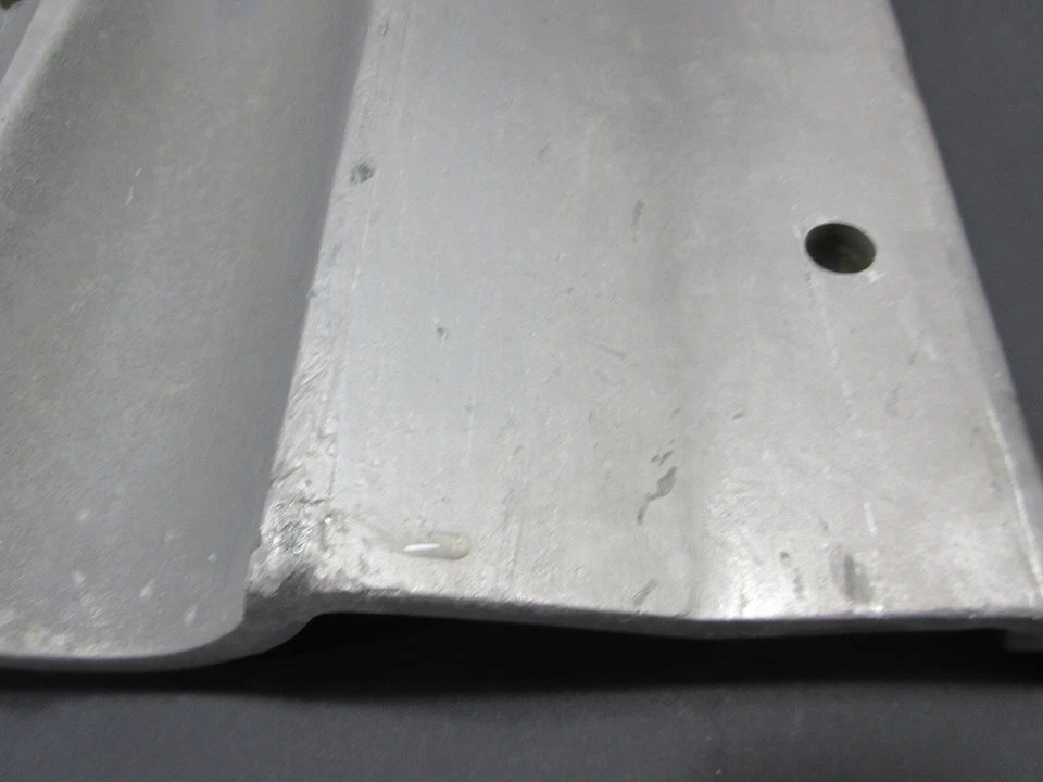 BOM FABRICANTE DE EQUIPAMENTO ORIGINAL KAWASAKI 2002-2005 STX-R STXR 1200 PLACA DE PASSEIO DE JET SKI E PARAFUSOS DE MONTAGEM - Imagem 3 de 4