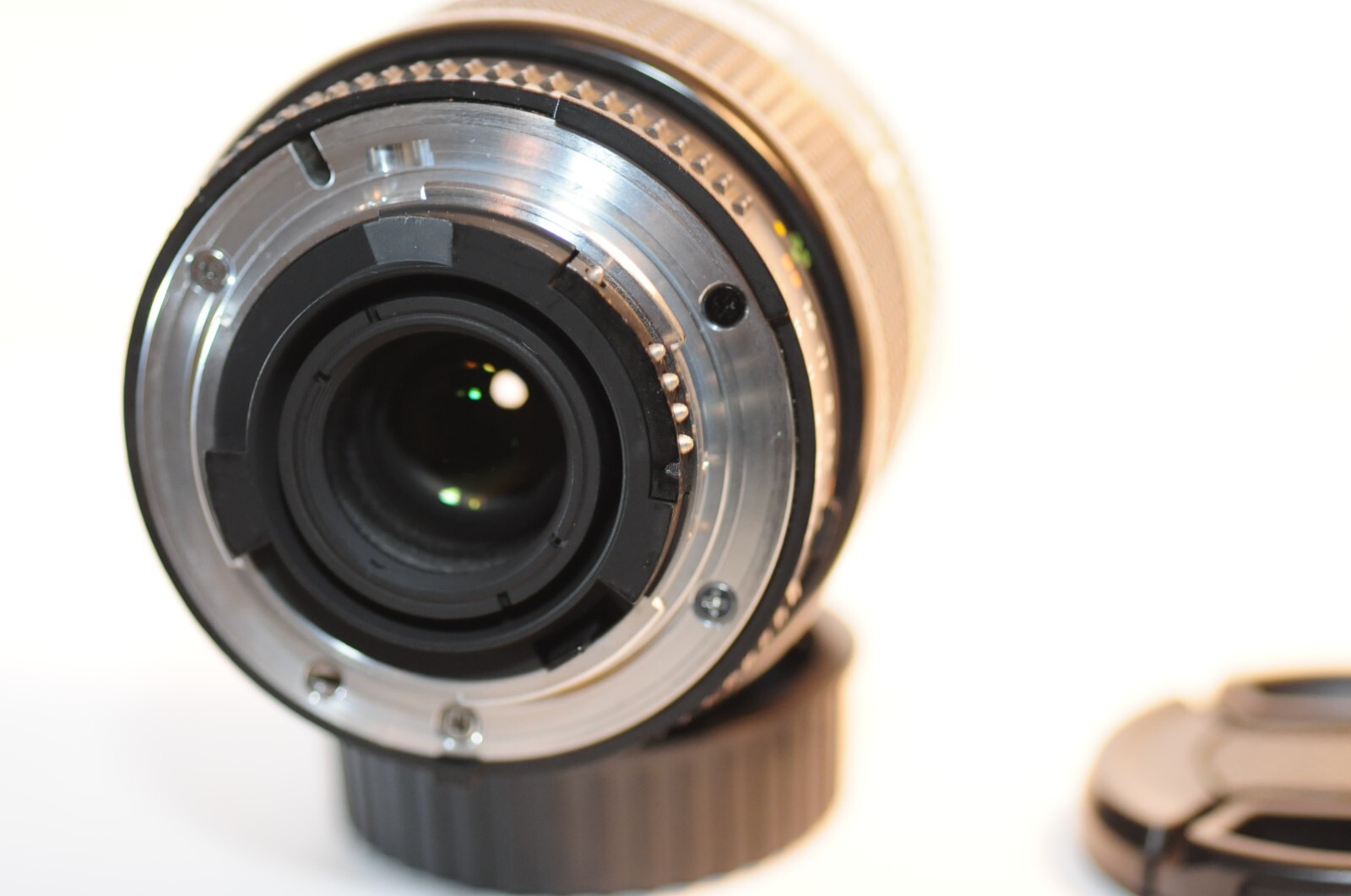 Nikon New FM2とNIKKOR zoom 35-105mm Nikon EM Zoom 35-105mm F3.5-4.5