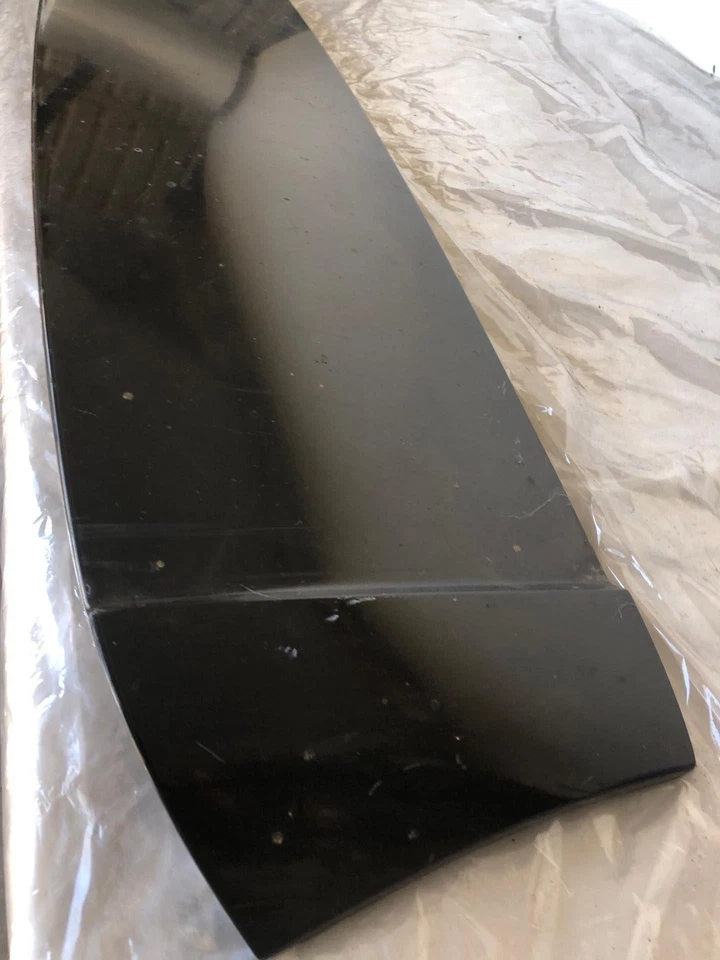 BMW X5 2000-2006 alerón trasero escotilla superior puerta trasera moldura negro con luz de freno Foto 2 de 4