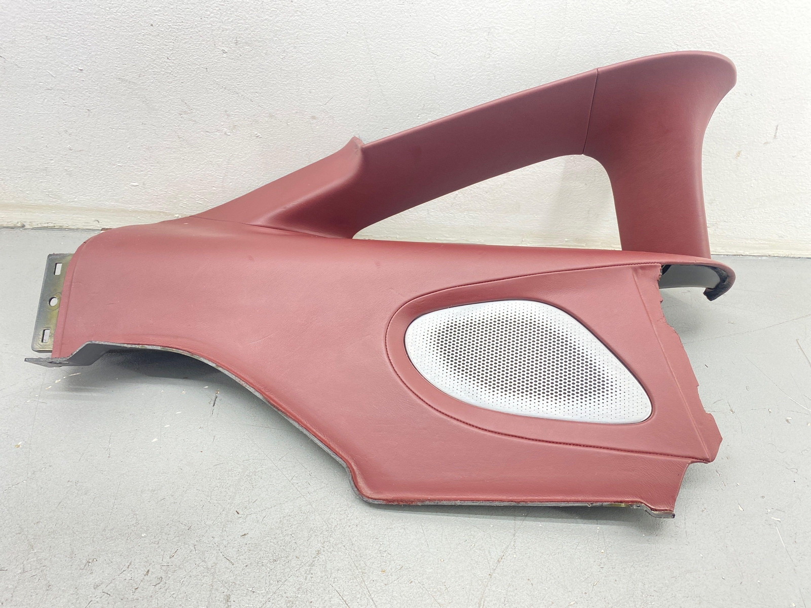 2020-2023 MCLAREN GT REAR LEFT QUARTER INTERIOR TRIM PANEL BAROLO RED 22NB314GP