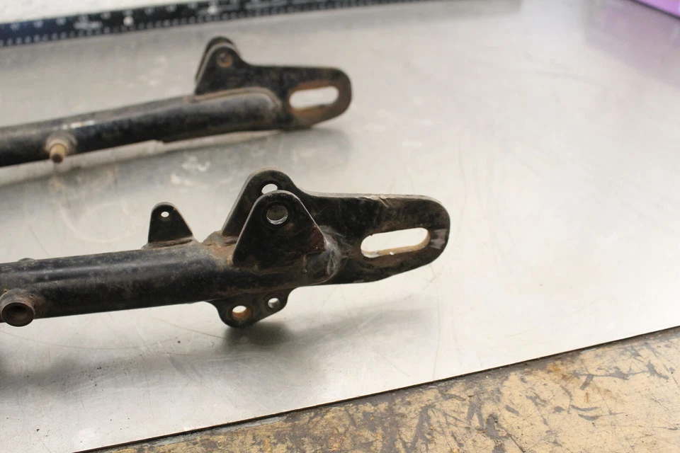 1970 Yamaha AT1 125 SWINGARM SWING ARM SUSPENSION S786 Foto 3 de 4