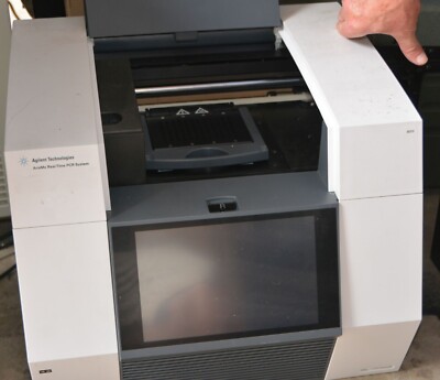 Agilent AriaMx Real-Time PCR System G8830A SN: MY141850004