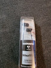 Magnavox Shuffle MHP4850 black Comfortable in Ear Silicone Earbuds New