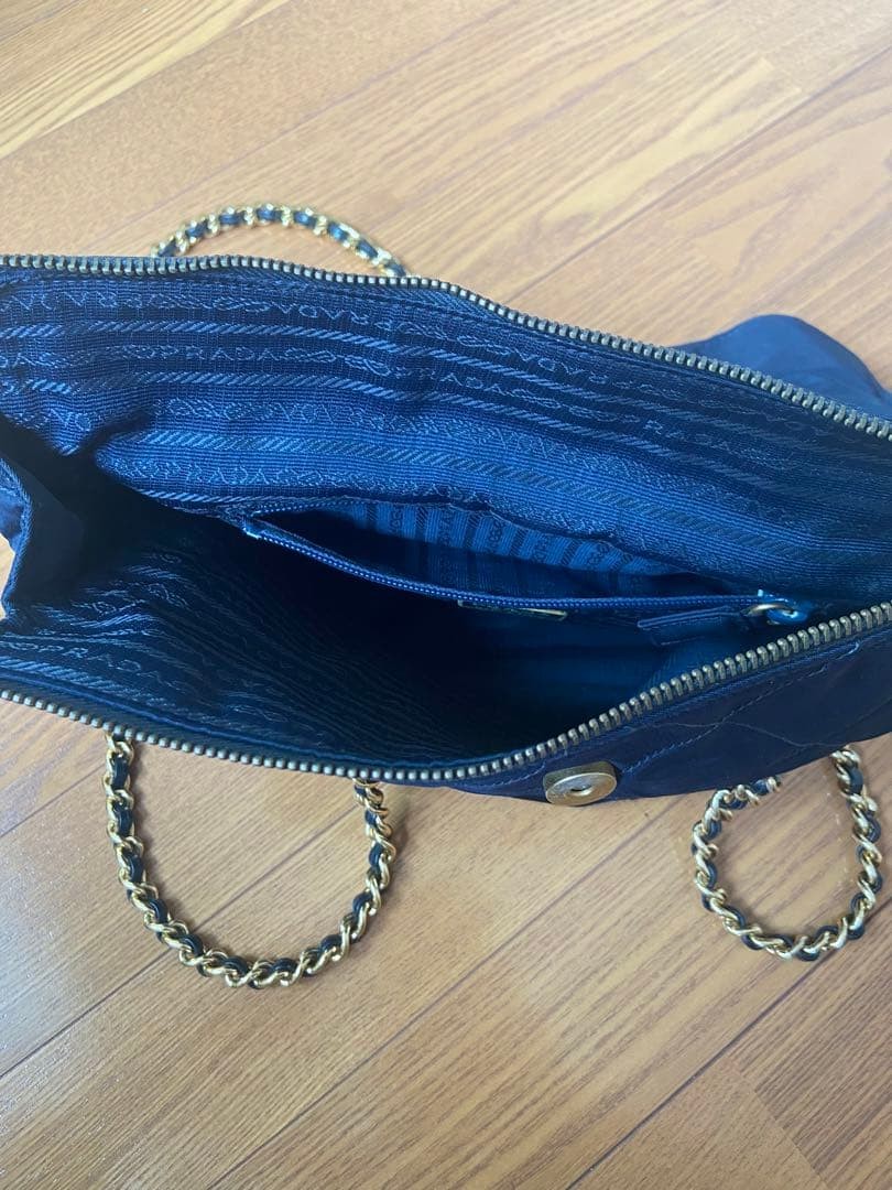 PRADA handbag   excellent condition thumbnail 9