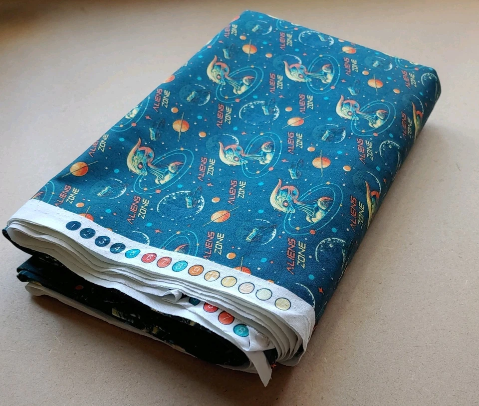 Ткань Alien Zone зеленовато-синяя и оранжевая 100% хлопок 4+ ярда неразрезанная - Изображение 2 из 4