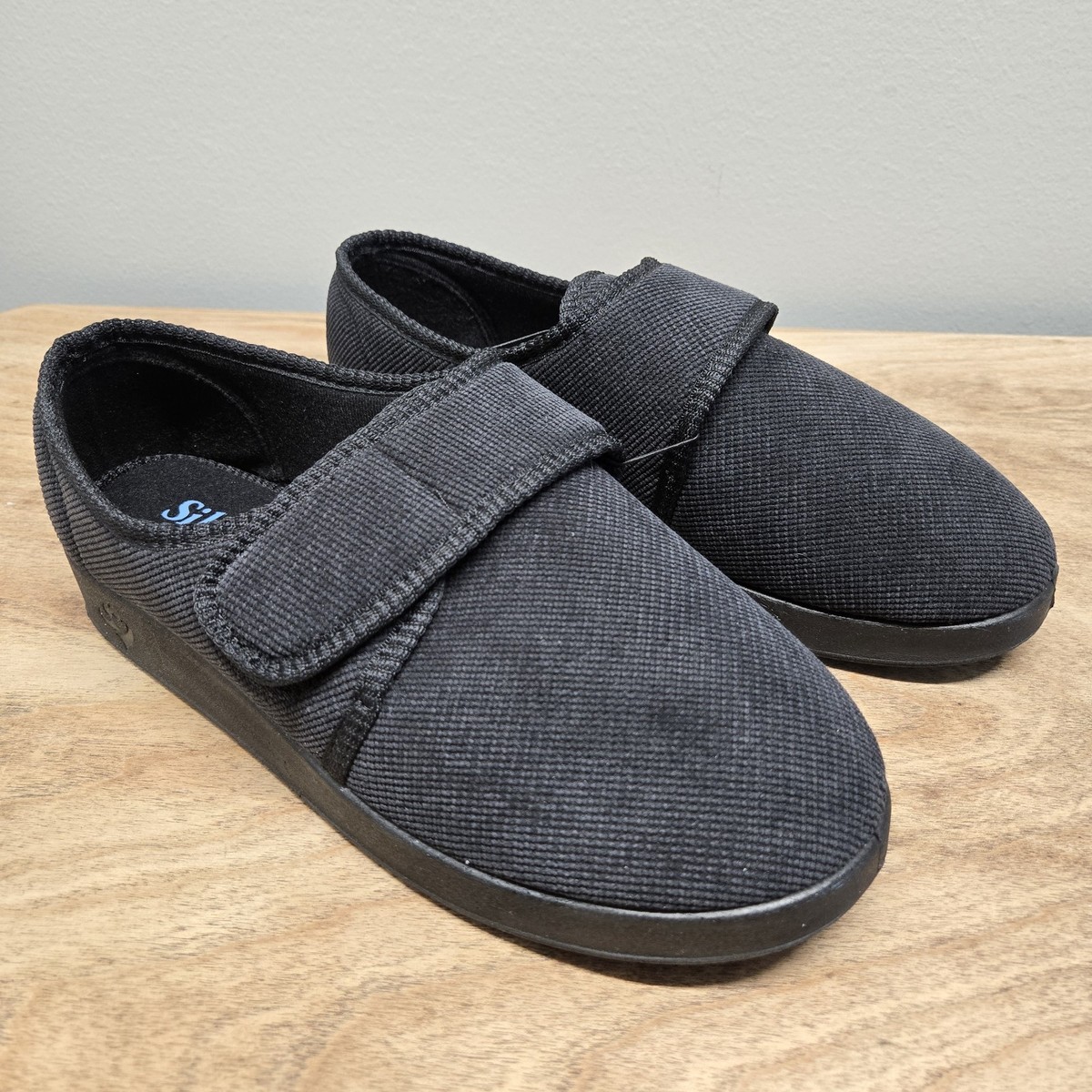 Silverts Adaptive Slippers Men 11 Black Soft Wide Diabetic Slip