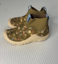 Oboz x Skida Womens Shoes - Floral Bitterroot Pattern - Size 9
