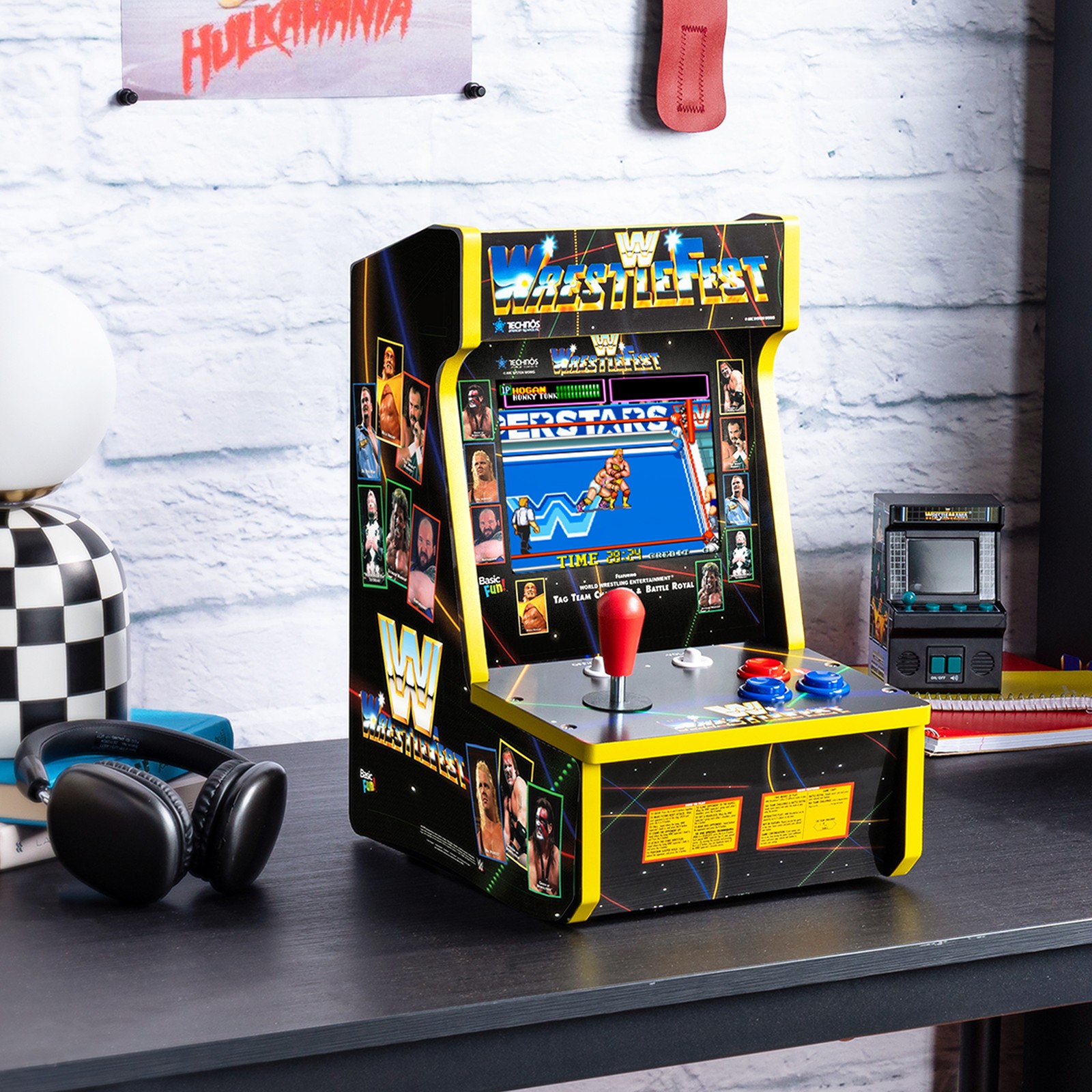 Arcade Classics WWE Counter Series Game with 8
