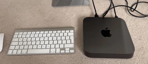 Apple Mac Mini (2018) Intel i7 16GB RAM 512GB, with Apple keyboard & Magic Mouse