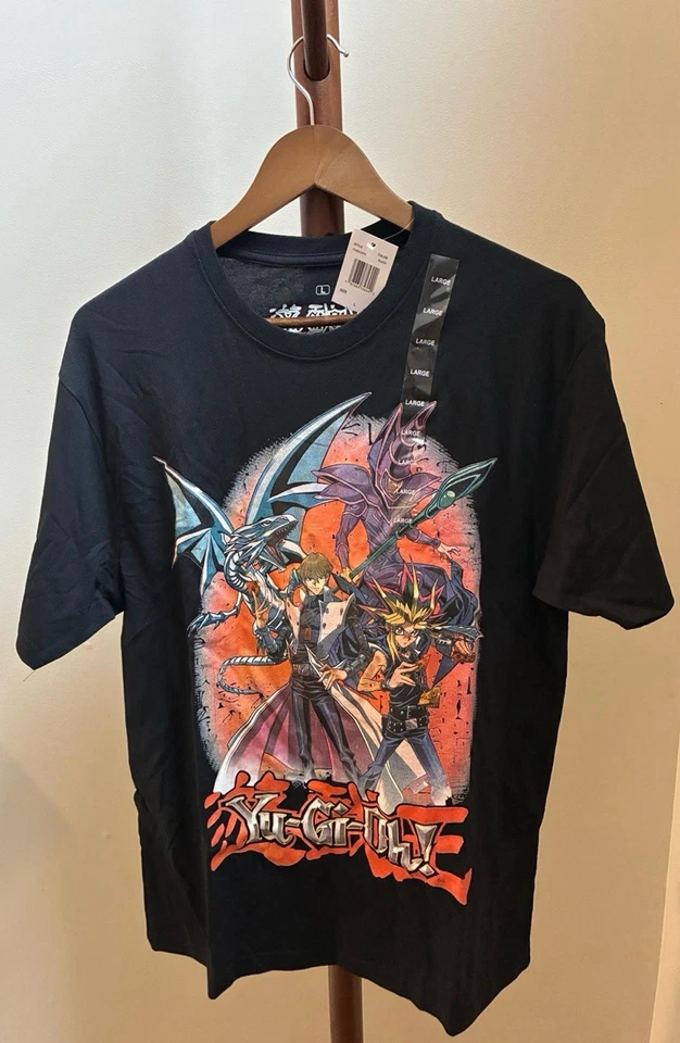 Yu-Gi-Oh! Estilo Vintage Duel Monsters NUEVO con etiqueta/camisa retro ambiente años 2000/ Foto 2 de 4