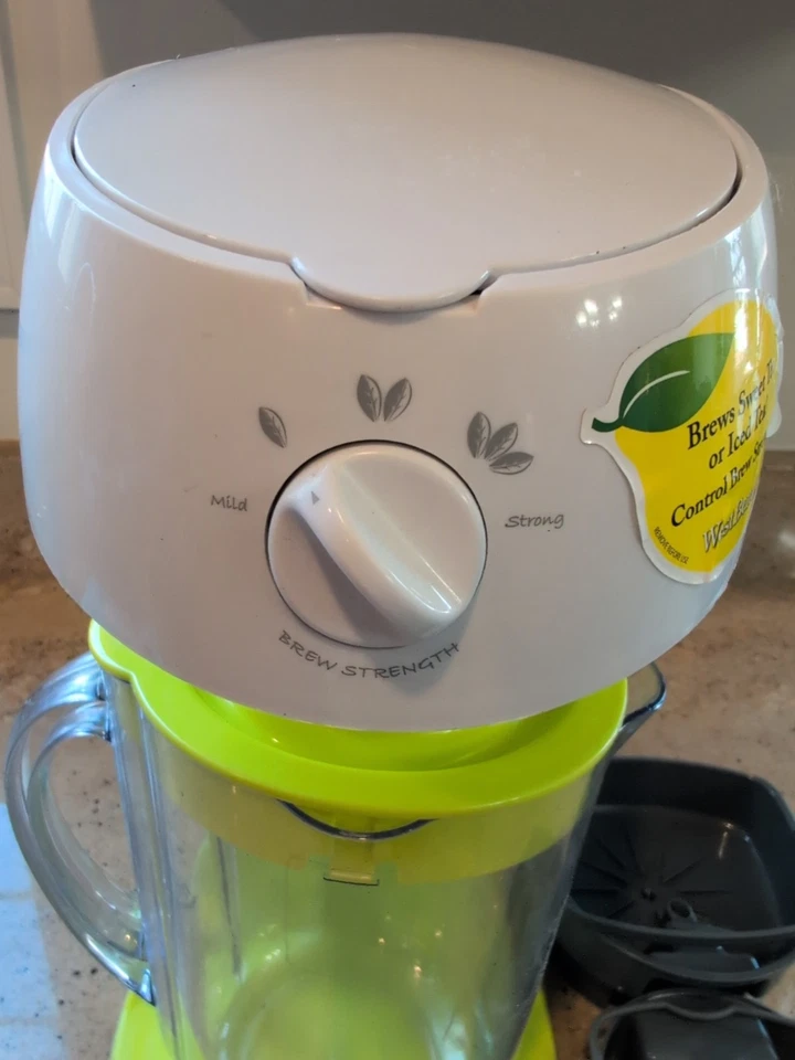 Tetera helada eléctrica por goteo WEST BEND con jarra 2,75 cuartos de galón Probado, 68305T Foto 4 de 4