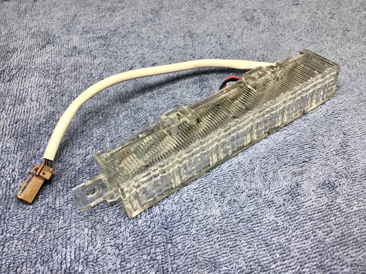 その他 AAcwy Infiniti OEM Third Center Brake SIX LED Light Lens Assembly