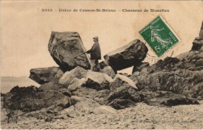 CPA AK Saint Brieuc Chasseurs de Mouettes FRANKREICH (1137200)