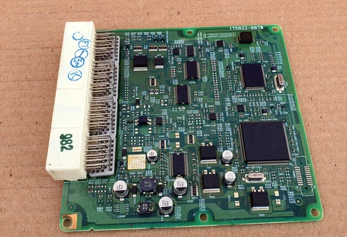 TOYOTA HIACE ENGINE ECU, 3.0, 1KD-FTV, DIESEL, P/N 89661-26C91 oem Used - Picture 5 of 9