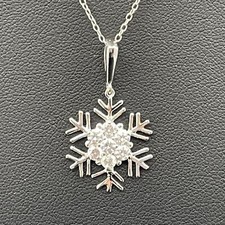 Necklace Silver Snowflake Design with Cubic Zirconia Sterling 925 18  