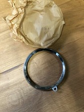 Feu avant (phare) Renault R8