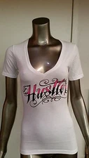 new hustler womens tainted white with pink logo t- shirt