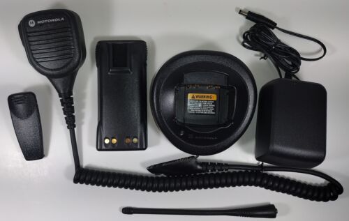 MOTOROLA HT1250 UHF 403-470 MHz Police Fire EMS Dwukierunkowe radio AAH25RDF9AA5AN - Zdjęcie 2 z 48