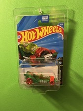 Hot Wheels 2026 D case - Hot Wheengs - Regular Treasure Hunt - Int'L Cards