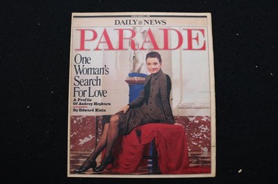 1989 MARCH 5 PARADE MAGAZINE - AUDREY HEPBURN COVER - E 25621