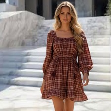 NWOT Lulus L red plaid 3/4 sleeve dress with pockets