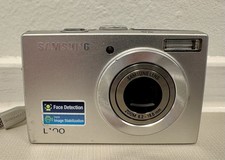 Samsung L100 8.2MP Compact Digital Camera Silver Untested - Parts Or Repair