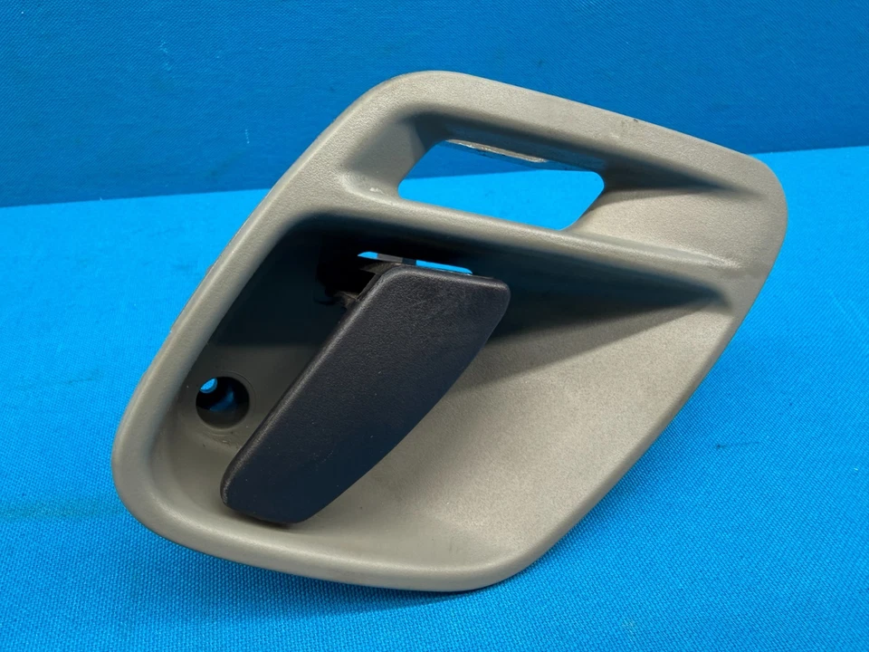 Genuine Dorman 81652 Gray Interior Door Handle For 1999-2004 Jeep Grand Cherokee - Image 3 of 4