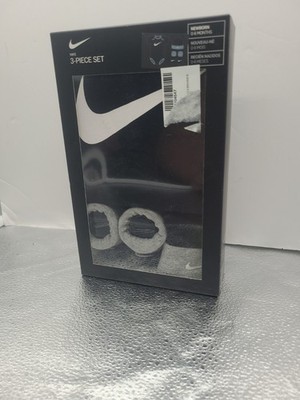 Nike Childrens Apparel Baby Hat, Bodysuit & Booties 3-Piece Gift Box 0-6 Months