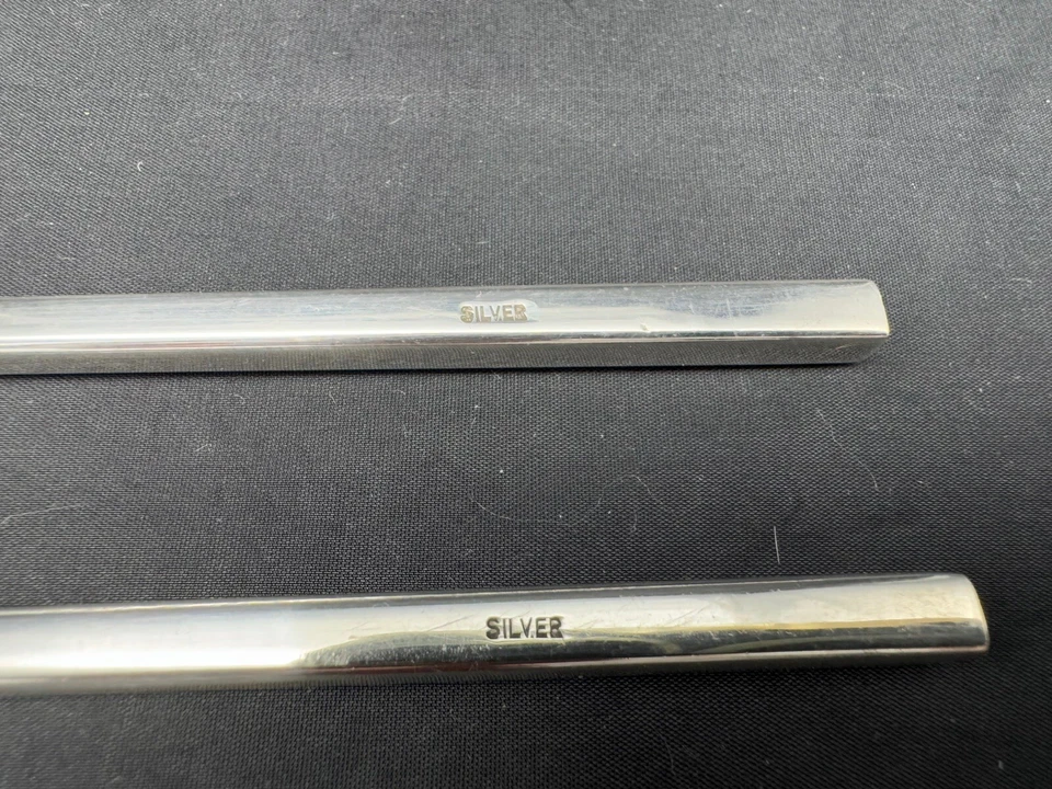 Pair of Vintage Asian Sterling Hair Accessories Hair Stick Hairpins, 8 3/8" - Image 4 of 4