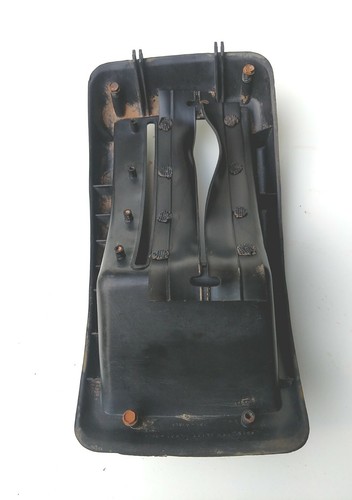Cub Cadet series 2000 model 2166 Implement Lifter protector Cover - Picture 8 of 8