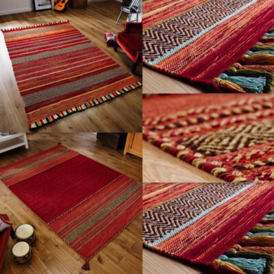 Kelim roter Teppich Flurläufer und Kissen Tribal Azteken geometrisches Design Quasten 