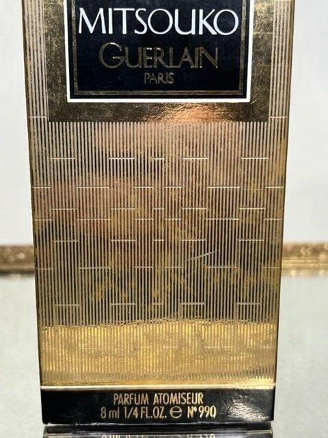 Mitsouko Guerlain pure parfum 8 ml gold case. Vintage 1980s