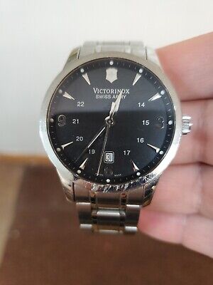 ち Victorinox Swiss Army Classic XLS Men's Watch 241443 | WatchMaxx.com