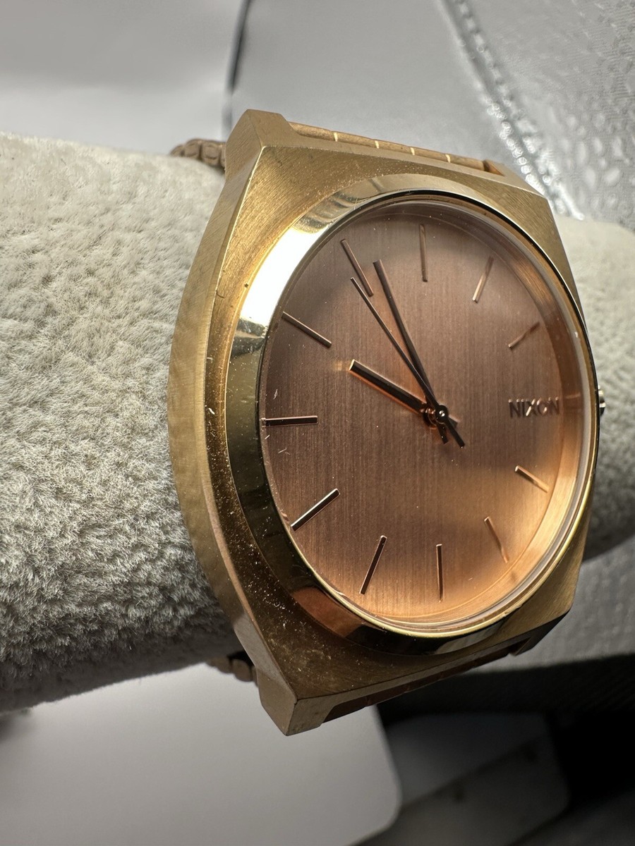 Nixon Minimal The Time Teller Rose Gold New Battery 37MM 8.5