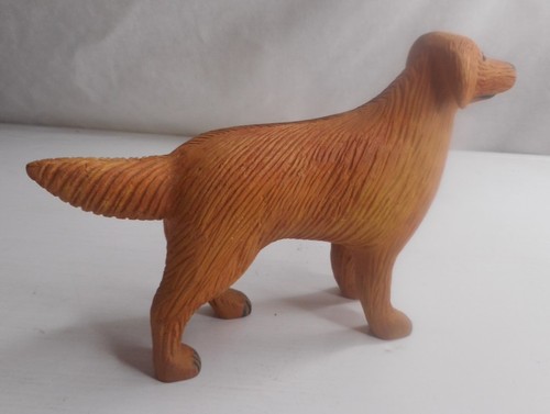 Irish Setter Dog Figurine Plastic 7-1/4" L x 4-3/4" H x 1-3/4" W Light Brown