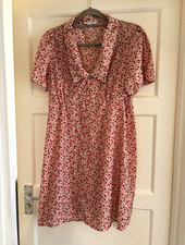 Women’s Pink Floral Bodycon Short Dress L Regular Short Sleeve Collared Neck