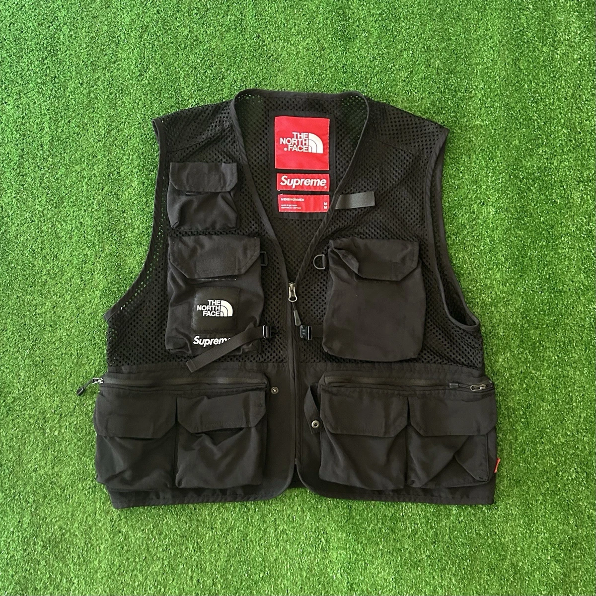 Preços baixos em Supreme x The North Face Preto Casacos, jaquetas