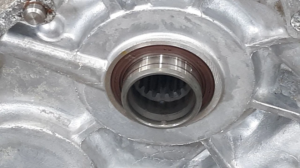 07 2007 TOYOTA LAND CRUISER OEM TRANSFER CASE ASSEMBLY 136K MILES - Imagem 2 de 4