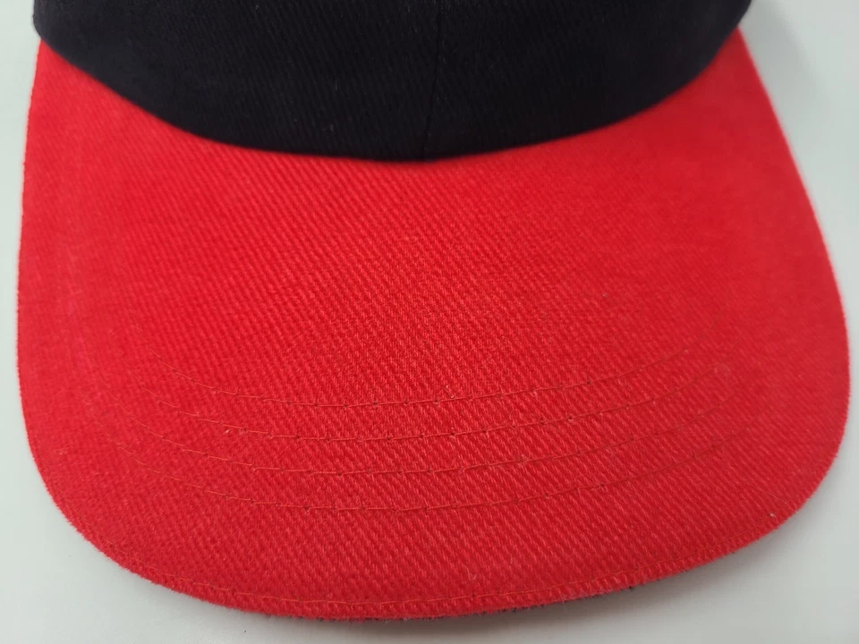 De colección Guinness Draught Strapback Ajustable (Se Ajusta a Pequeño) Sombrero Gorra Cerveza Negro Foto 3 de 4