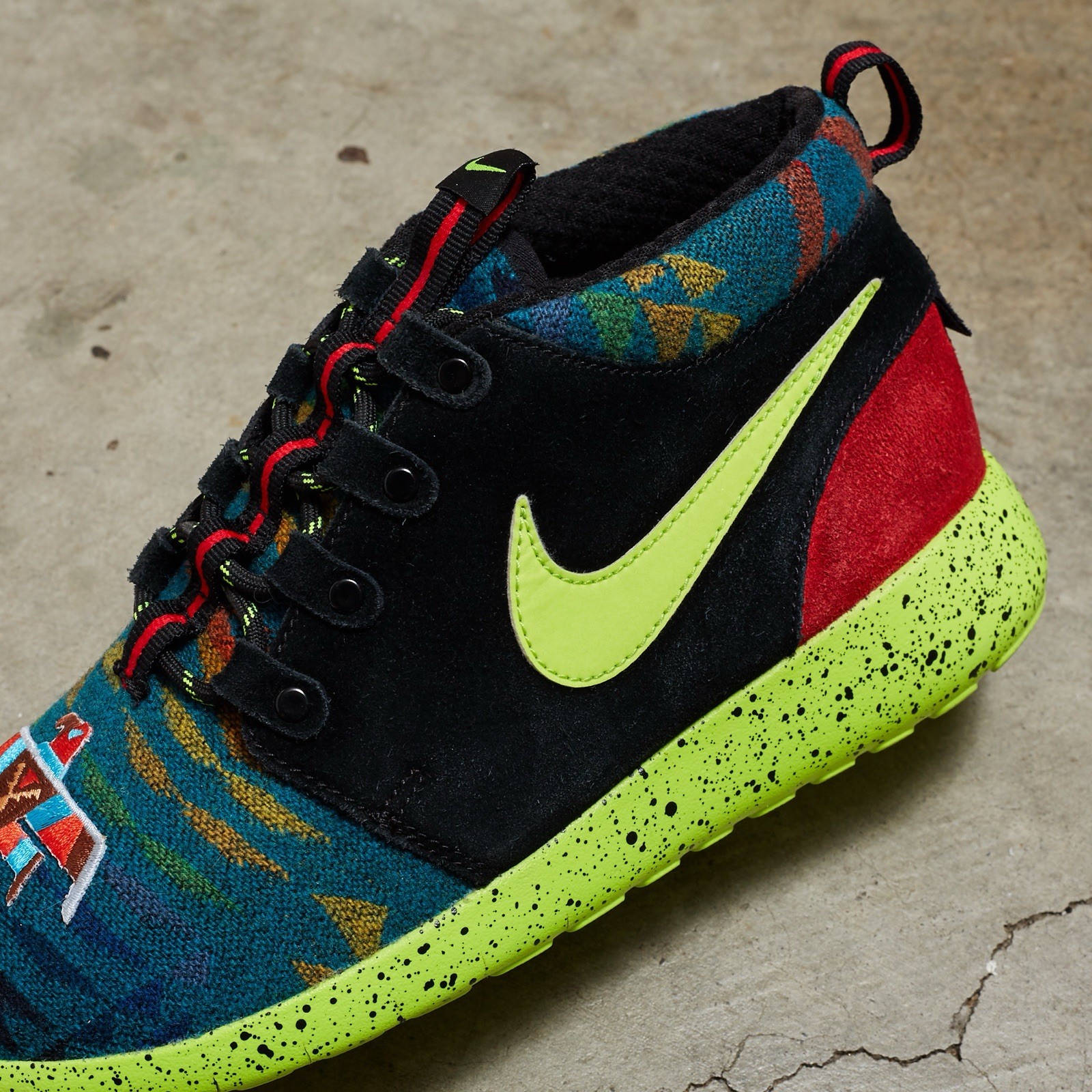 Nike x Pendleton Roshe One Mid SAMPLE ‘Multicolor… - image 6