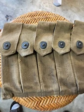 Original WW-2 Thompson soldier"s ammo clip carrying case.