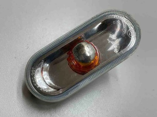 VW CADDY III Furgon 2KA, 2KH, 2CA, 2CH Kotflügelblinker vorne links 32683152