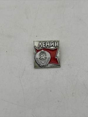 Soviet Union Vladimir Lenin Communist USSR Pin Badge Vintage 0.75x0.75 
