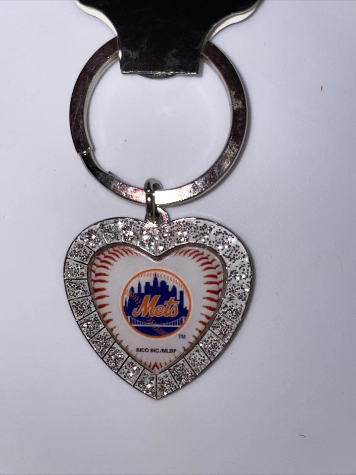 MLB Mets Heart Shaped Key Chain - Image 2 of 3