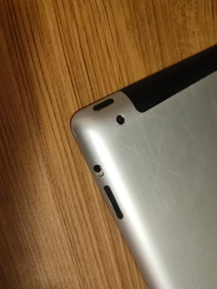 APPLE IPAD 16 GB MODEL A1396 Tablette Pour Pièces - Photo 4/4