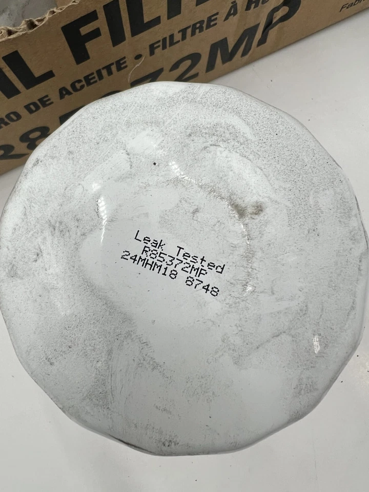 Caja de 12 filtros de aceite de motor Carquest R85372MP para Ford F-250 Super Duty 2019 Foto 3 de 4